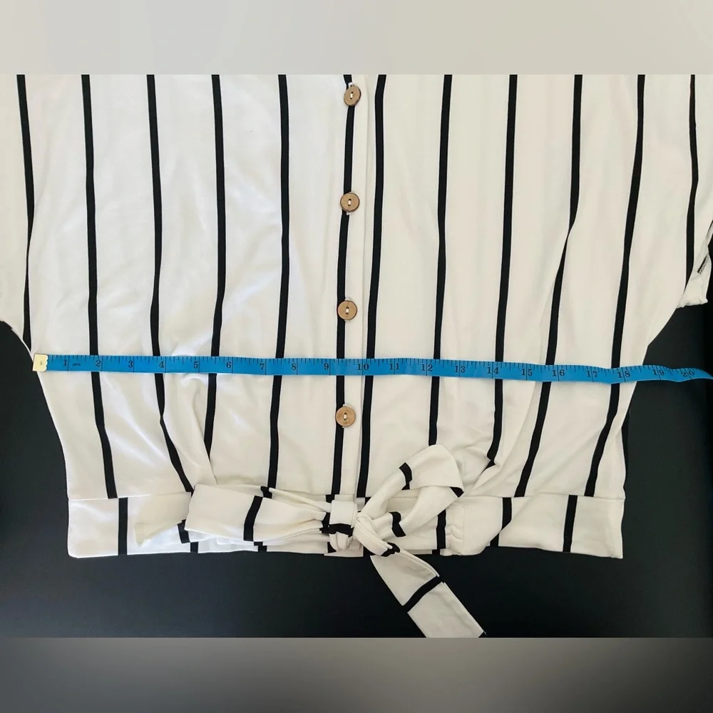 White Striped Cropped Top - Picture 6 of 9